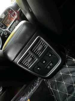 کرایسلەر 300